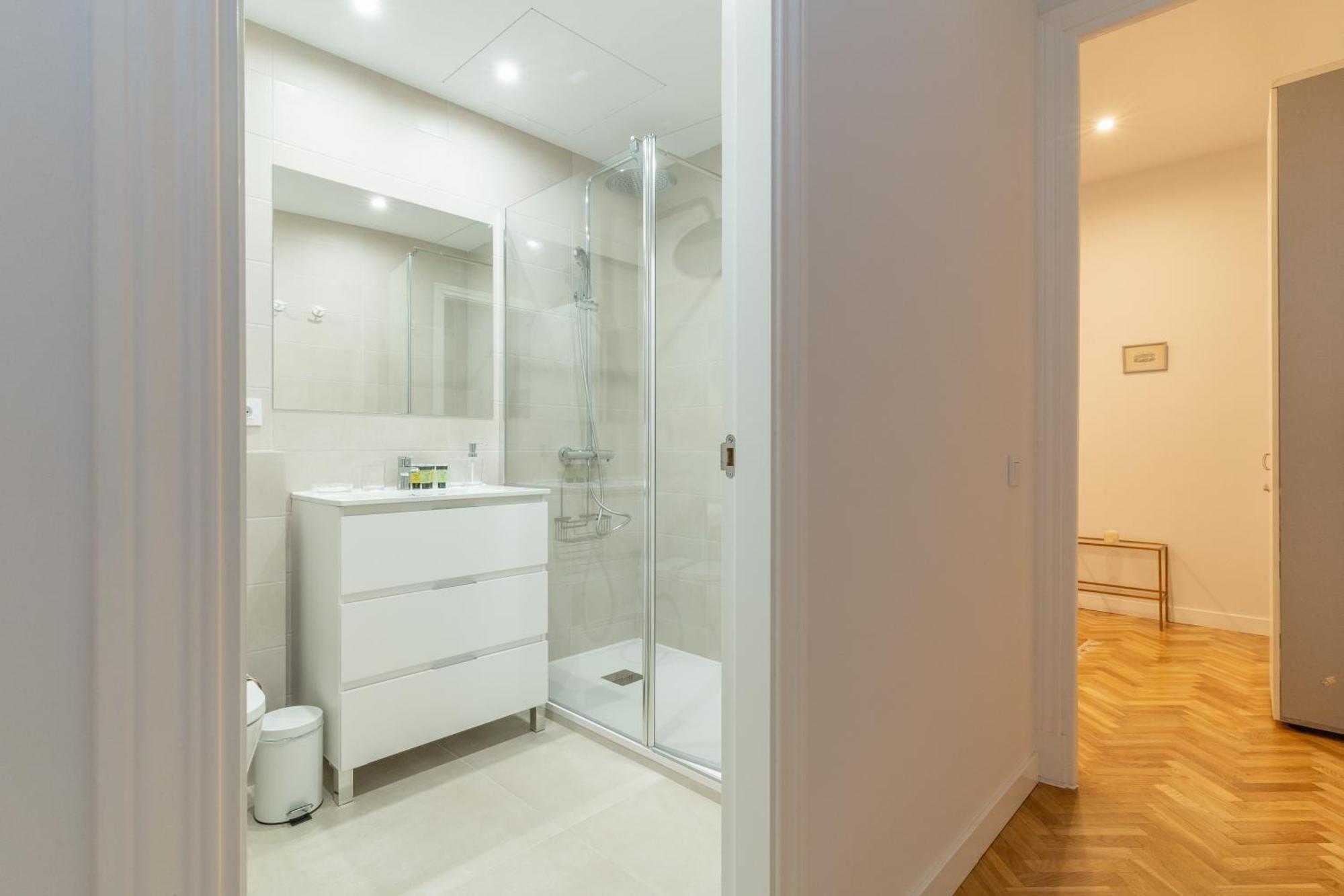 Spacious Central-3Bedrooms 3Bathrooms-Sol Madrid Kültér fotó